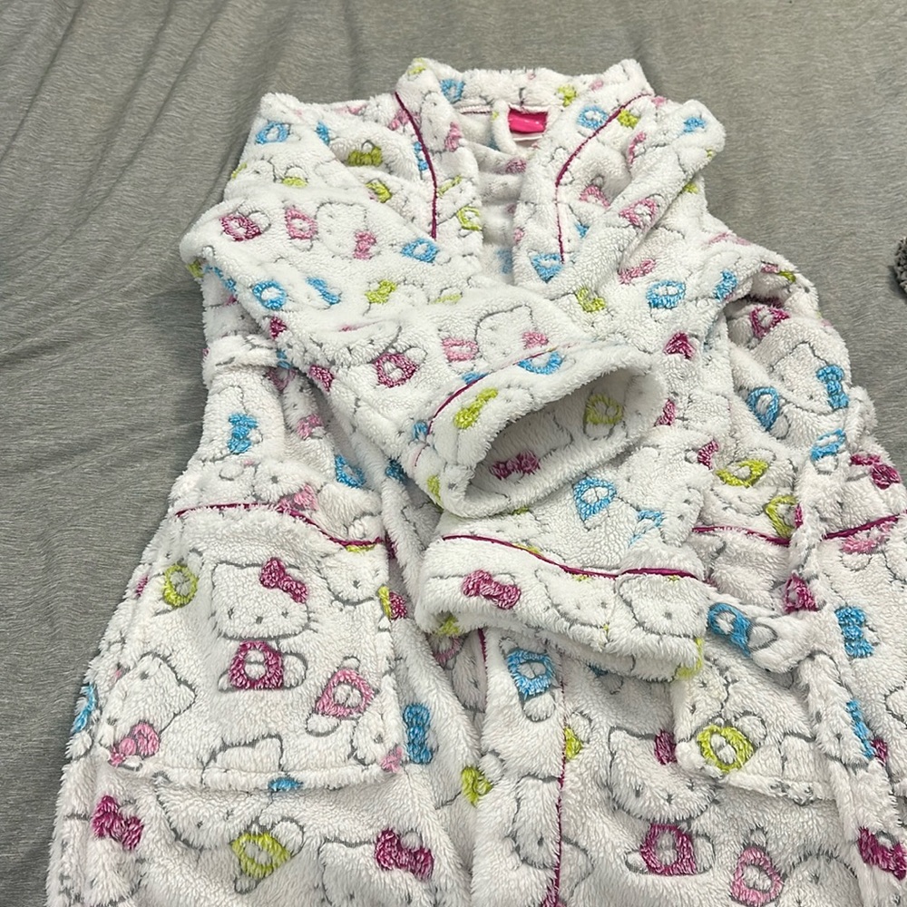 Hello Kitty Robe - image 2